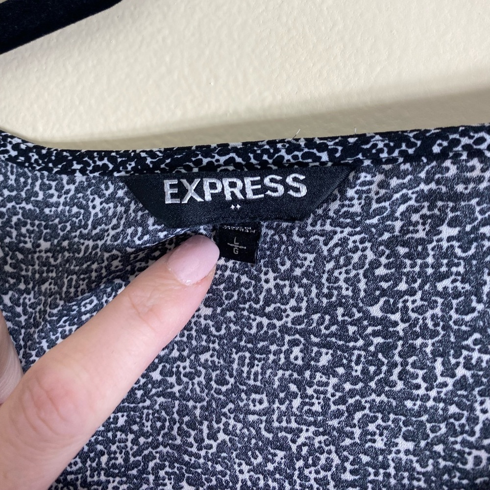 Express Top - Picture 3 of 4